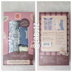 Gilmore Girls Dragonfly Inn / Stars Hollow Water Bottle and Socks Boxed Set 🎁